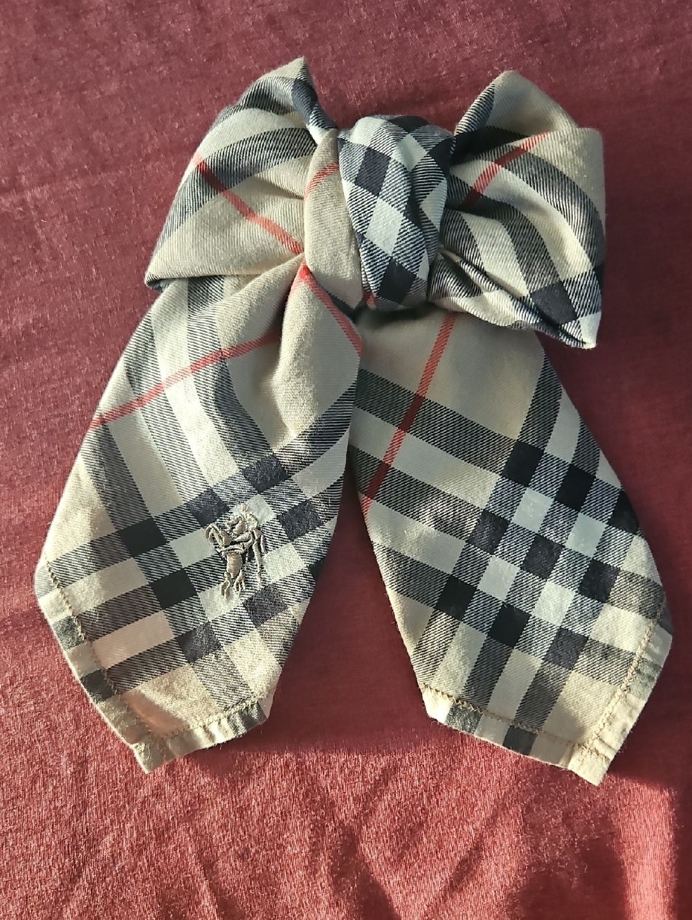 Burberry Scarf in Beige, Black & Red